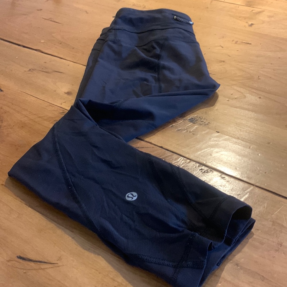 Black Lululemon leggings